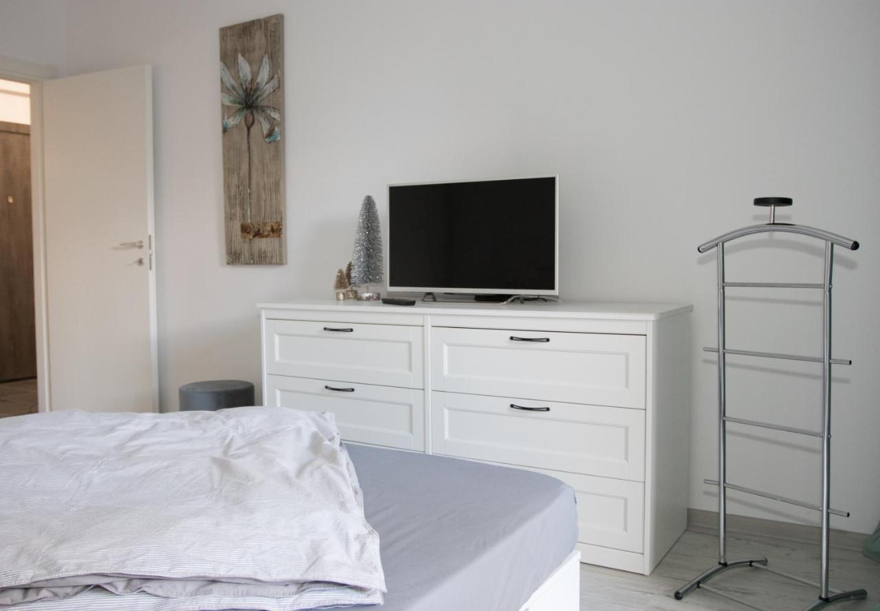Lazo Two Room- Luxury Apartment Bucharest Exterior photo