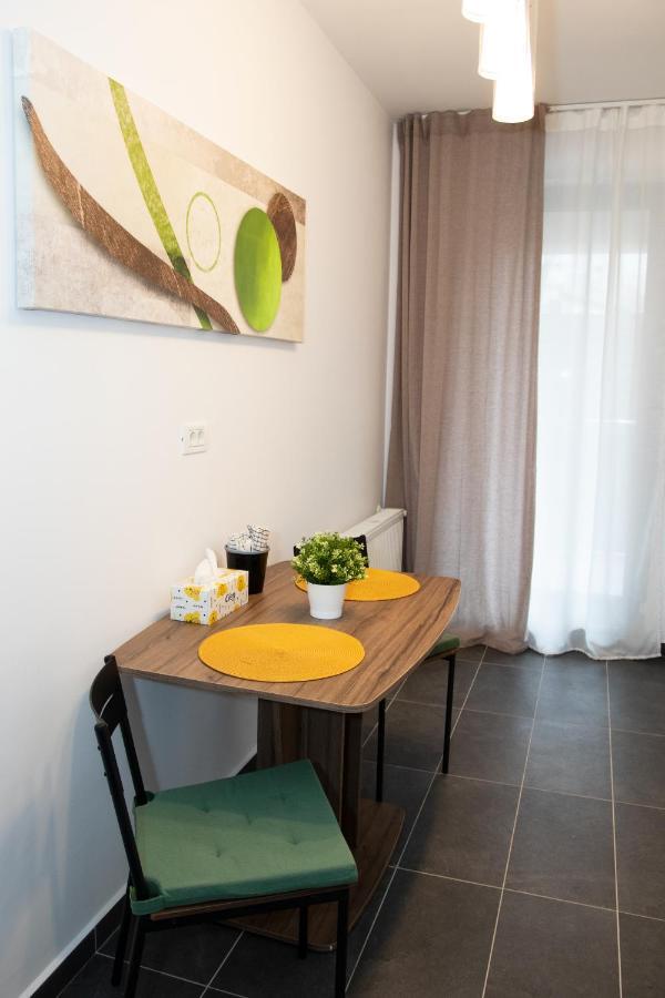 Lazo Two Room- Luxury Apartment Bucharest Exterior photo