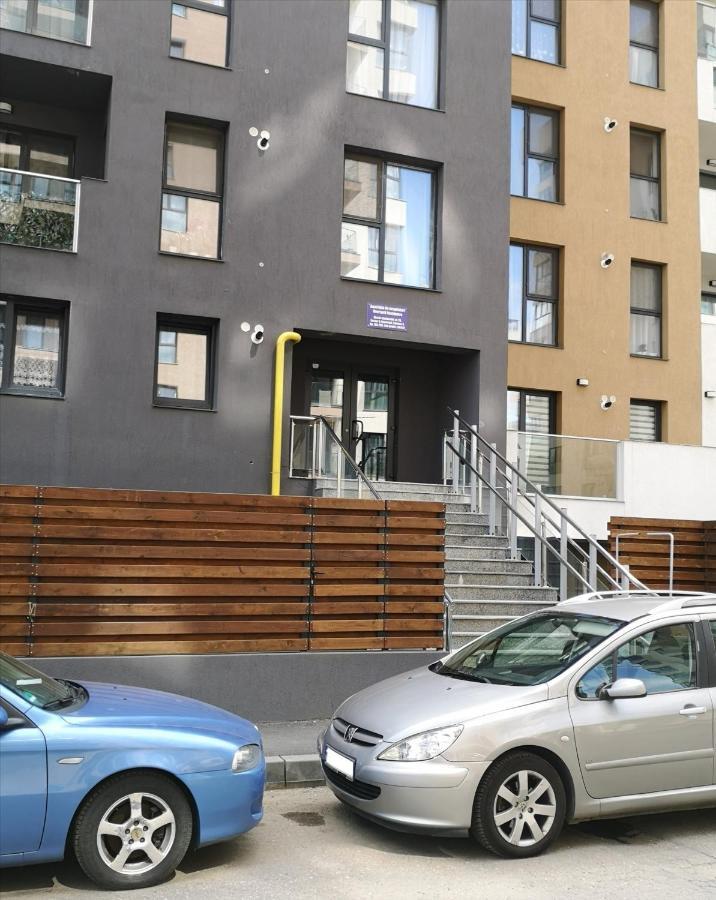 Lazo Two Room- Luxury Apartment Bucharest Exterior photo